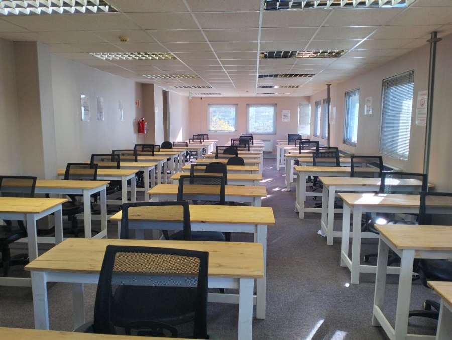 To Let commercial Property for Rent in Rosenpark Western Cape